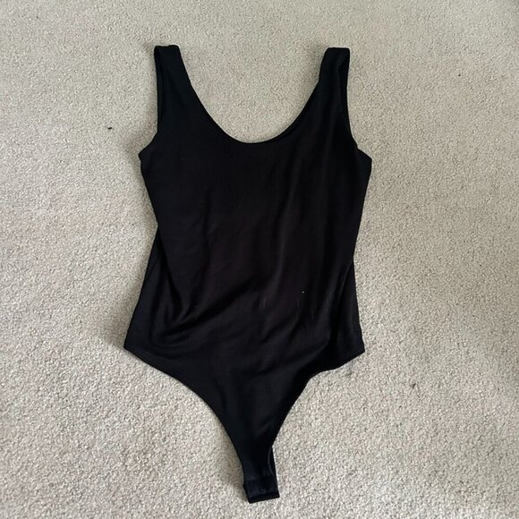 black scoop neck bodysuit - Picture 1 of 5